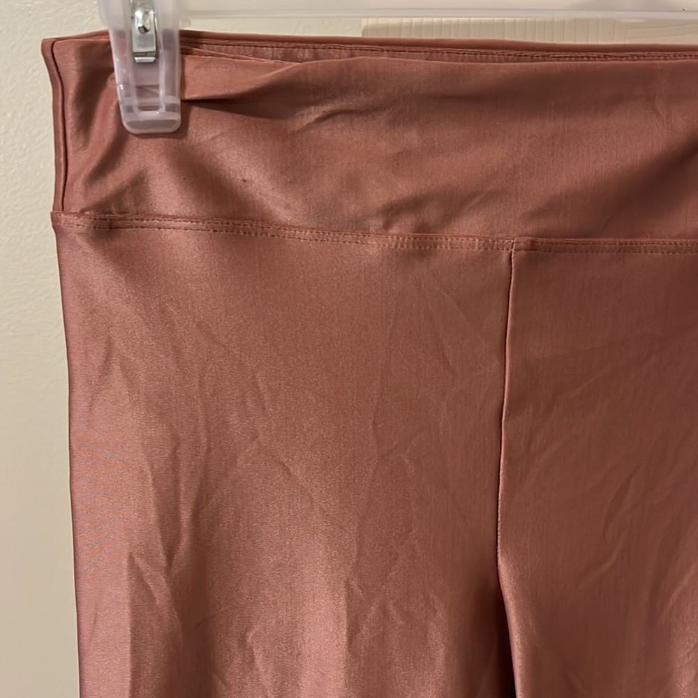 Koral Lustrous Infinity High Rise Legging - Picture 10 of 16